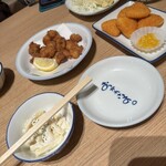 かっぽうぎ 晴海トリトン店 - 軟骨唐揚げ、カマンベールチーズフライ