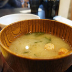 とと源 - 定食の味噌汁