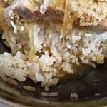 ハンター - 出汁の効いたつゆに醤油の味加減が絶妙にいい！　これ以上濃くすると醤油かけて喰ってるみたいになってしまいますもんね^^