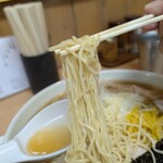 大宮大勝軒 - この麺も永福町系大勝軒の代名詞です。草むらの麺と思われます。