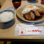 名古屋名物 みそかつ 矢場とん 矢場町本店 - ヒレカツ小定食