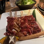 炭火焼肉 ひびの亭 - 