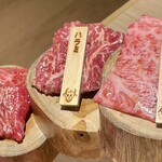 ビーフ鈴木 - 豪華7種盛り（カイノミとハラミとザブトンの集合写真）