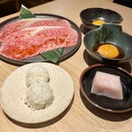 ビーフ鈴木 - とろ肉3秒炙りのセット