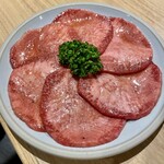 ビーフ鈴木 柏店 - 上タン