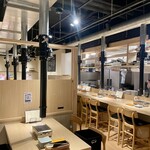 ビーフ鈴木 - テーブル席