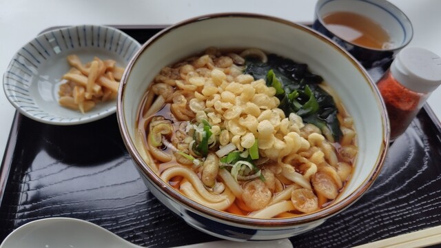 山形・天童の立ち食いそば『市 &ndash; 乱川』｜手軽に本格そばを楽しめる店