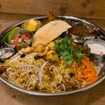 SPADE CAFE - ビリヤニプレート 1,900円、カレー1種追加 +400円