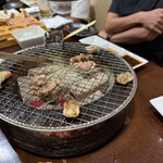 炭火焼きホルモン家 酒家 うみ - 