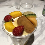 ANAクラウンプラザホテル秋田 - 1F ラウンジでプリンシフォンをテイクアウト