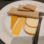 APE BREWING 自家製クラフトビール、酒と肴とおばんざい - 