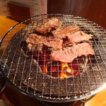 炭火焼肉ホルモン酒場 仙次郎 - 
