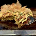 お好み焼きもみじ - ふかふか生地の具材を楽しむ1枚やねb(´∀`๑)