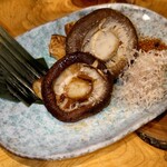 魚男 - 焼き椎茸