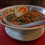 らーめん＆餃子麺吉 - 2025年8月10日　赤辛ラーメン