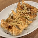 金の餃子酒場 - 