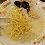 北海道らーめん ひむろ - やや太麺のタンメン