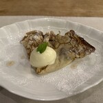 クチーナ ハセガワ - 栗の渋皮煮を包んだクレープ　バニラアイス添え