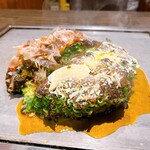 たぴおか食堂 - すじねぎ焼（ソース＆マヨポン）にポン酢をジャーっと。