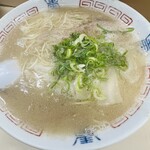 324752611 - ワンタンメン