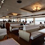 第三仁王丸 売店 - グリーン席全景