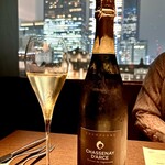 eric'S by EricTrochon - 乾杯の1杯　シャンパーニュ