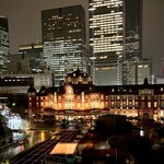 eric'S by EricTrochon - 店内個室から東京駅のライトアップ