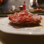 324759859 - 3年熟成させた最高級ホセリート社の生ハムとパンコントマテ