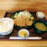 田吾作亭 - ランチとんかつ定食。