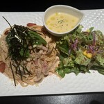 Divo - 燻製明太子とキノコクリームパスタ