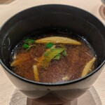 鮨 からす - 赤出汁