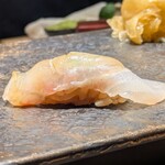 鮨 からす - 鯛の昆布締め