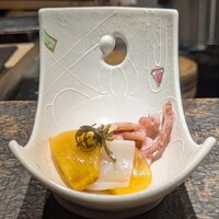 鮨 からす 十三店 - イカと柿の一品