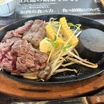 ステーキハウス WINNERs - 料理写真:注文した熟成赤身ステーキ１００ｇ１５９０円の出来上がりです。