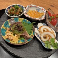 紅梅本楼 - 