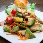 海老とアボガドのサラダ