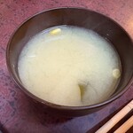 立ち呑み処 ゆきちゃん - いりこ出汁の味噌汁