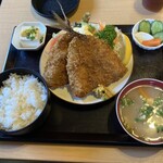 なか里 - アジフライ定食　880円