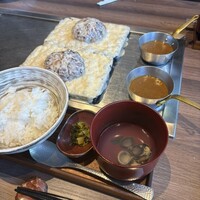 鉄板和食とワイン 萬鉄 -  鉄板和食とワイン 萬鉄 -