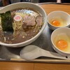 日吉 大勝軒 - 料理写真:中華麺3玉、生卵2つ
