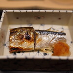 徳ㇵ本也 - 秋刀魚