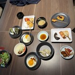 休暇村 - 料理写真:①プレート目～先ずは全体的にまんべんなく集めて胃袋の準備運動