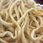 ラーメン鷹の目 - 麺