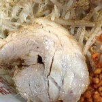 ラーメン鷹の目 - 豚