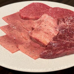 四谷三丁目 大衆焼肉 暴飲暴食 - 