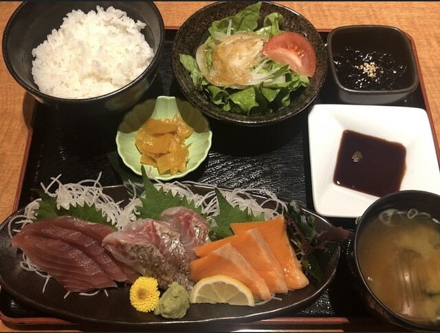 Genuine Izakaya Diner "Uotami" Akihabara Chuo-dori