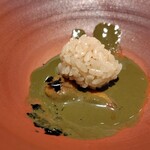 324798575 - 肝ソースにシャリを混ぜて