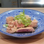 立ち呑み正屋 - しっとり鶏レバーごま油塩