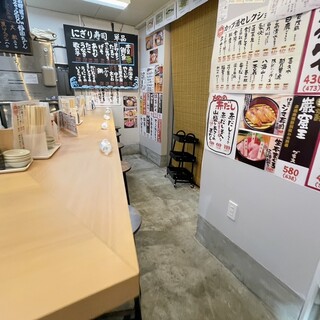 鮮魚店の立ち寿司 アカマル_2