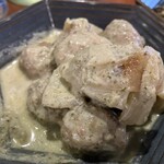 創作居酒屋タベルナコッタ - 肉団子のジェノバクリーム煮込み